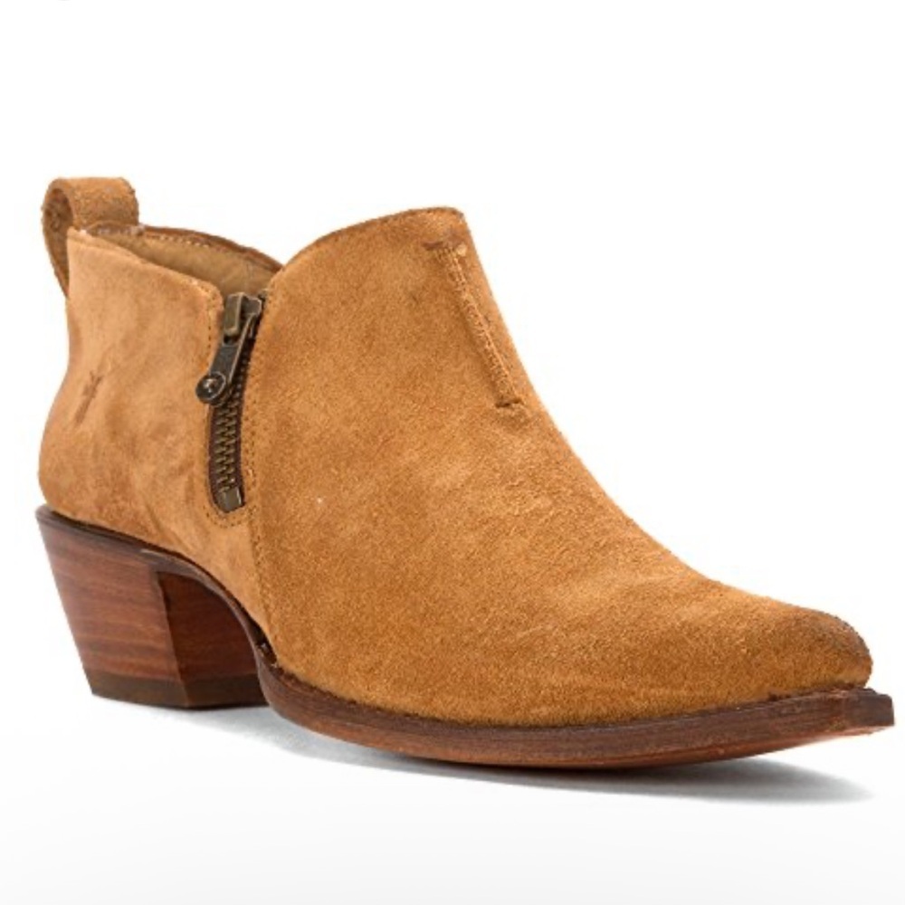 Frye Sacha moto shootie ankle boots in tan suede